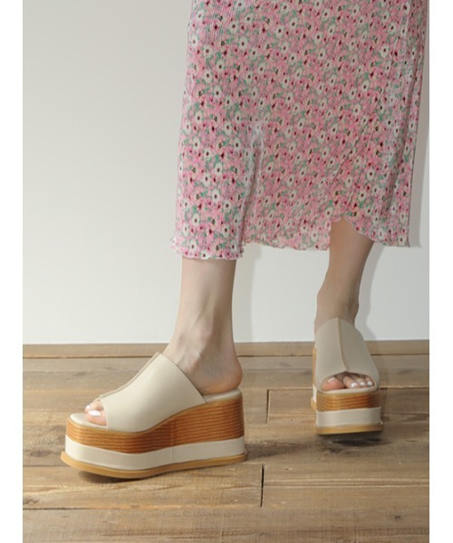 AMAIL（アマイル）の「Millefeuille up sandal（サンダル・レディース・アイボリー/ブラック・S/M/L）」の13枚目の写真