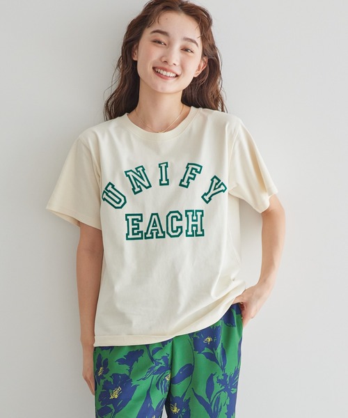 AMERICAN HOLIC(アメリカンホリック)の「フロッキーアソートロゴカット半袖プルオーバー(Tシャツ/カットソー・レディース・ネイビー/レッド/アイボリー/グリーン・M/L)」の2枚目の写真