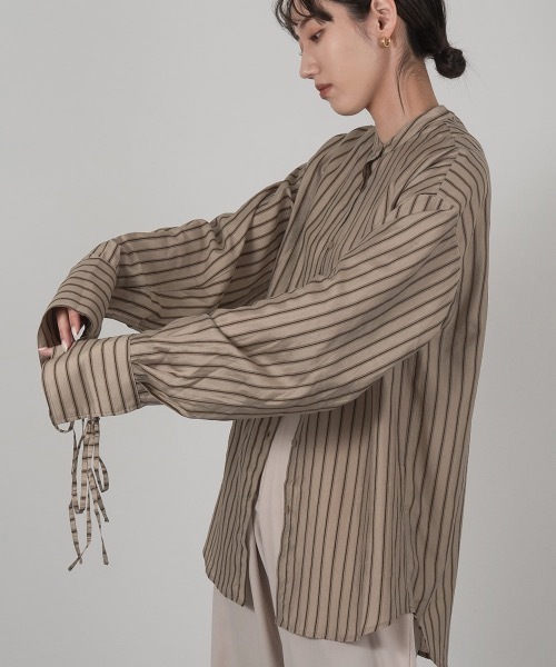 lawgy（ラウジー）の「ribbon cuffs stripe shirt（シャツ/ブラウス・レディース・ベージュ/グリーン/アイボリー・FREE）」の12枚目の写真