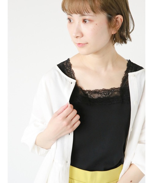 Samansa Mos2 blue(サマンサモスモスブルー)の「前後2way幅広レースタンクトップ(タンクトップ・レディース・ブラック/ベージュ/オフホワイト・LARGE/MEDIUM)」の3枚目の写真