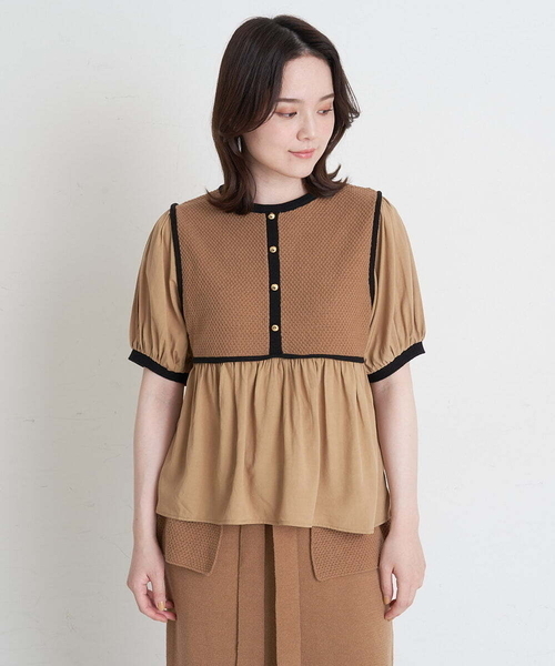 A de a.v.v(アードアー・ヴェ・ヴェ)の「(SETUP対応)ニットボレロドッキングブラウス(ニット/セーター・レディース・ブラック/ベージュ・36/38)」の4枚目の写真