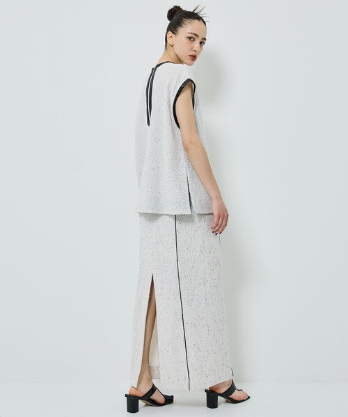 STUDIOUS（ステュディオス）の「【STUDIOUS/ステュディオス】ツイードライク2WAYジャージートップ〈セットアップ対応〉（Tシャツ/カットソー・レディース・ブラック/オフホワイト/ネイビー・FREE）」の8枚目の写真