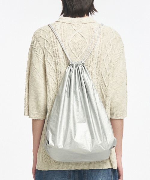 Millo Archive(ミロ アーカイブ)の「【millo 】グロッシー ストリング バッグ / Glossy String Bag(バックパック/リュック・レディース・シルバーグレー/ブラック・FREE)」の11枚目の写真