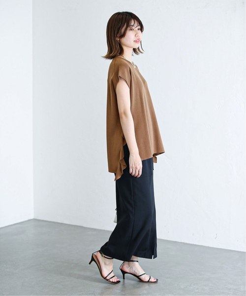 国産品 La TOTALITE（ラトータリテ）の「《追加》サイドフリル トップス