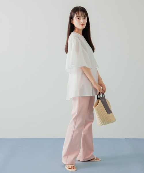 HEYUMM(ヘユム)の「フレアスリーブペプラムブラウス(シャツ/ブラウス・レディース・ブラック/オフホワイト/ベージュ・ONE)」の8枚目の写真