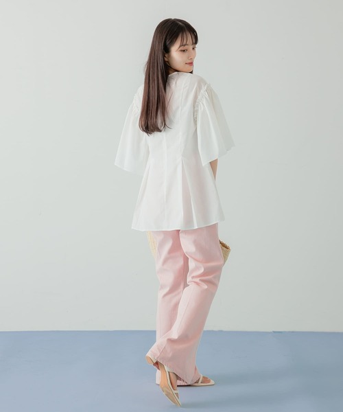 HEYUMM(ヘユム)の「フレアスリーブペプラムブラウス(シャツ/ブラウス・レディース・ブラック/オフホワイト/ベージュ・ONE)」の10枚目の写真