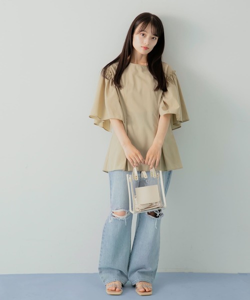 HEYUMM(ヘユム)の「フレアスリーブペプラムブラウス(シャツ/ブラウス・レディース・ブラック/オフホワイト/ベージュ・ONE)」の22枚目の写真