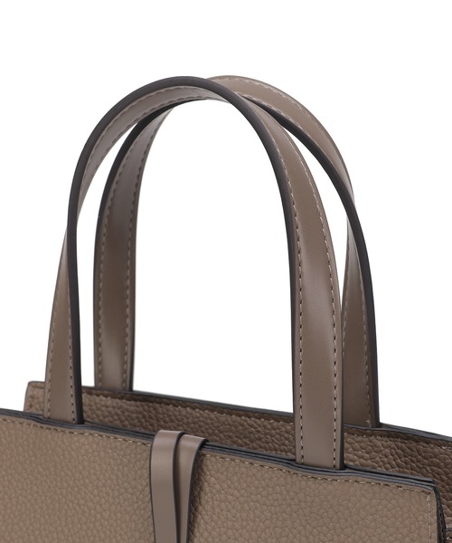 Ungrid（アングリッド）の「【Ungrid/アングリッド】Wフラップミニハンドバッグ　ミニショルダーバッグ（ショルダーバッグ・レディース・グレイッシュベージュ/ダークベージュ/ダークブラウン/ブラック/アイボリー/カーキ・FREE）」の21枚目の写真