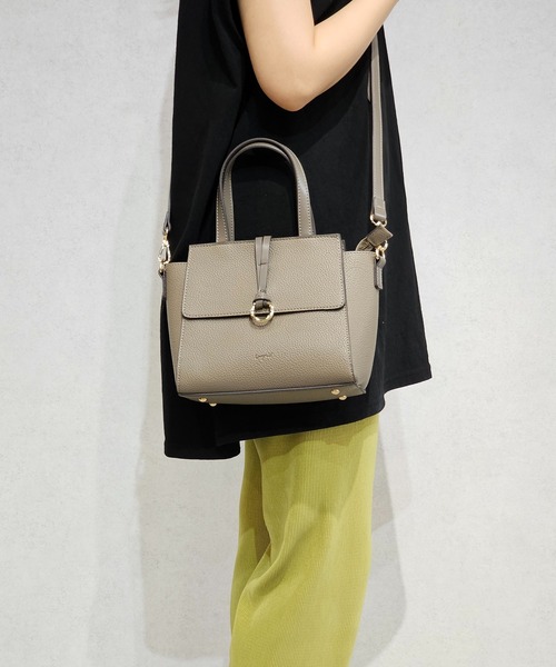 Ungrid（アングリッド）の「【Ungrid/アングリッド】Wフラップミニハンドバッグ　ミニショルダーバッグ（ショルダーバッグ・レディース・グレイッシュベージュ/ダークベージュ/ダークブラウン/ブラック/アイボリー/カーキ・FREE）」の14枚目の写真