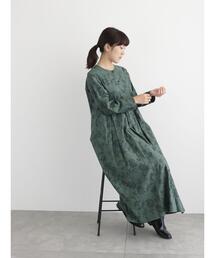 バックサテンプリントワンピース