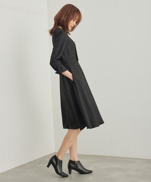 ROPE' PICNIC(ロペピクニック)の「【WEB限定】ラナテック/フィット&フレアワンピース(ワンピース・レディース・ブラック/ベージュ・40/38)」の22枚目の写真