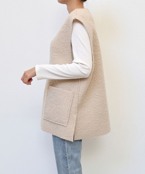 andme(アンドミー)の「フェイクリングウール深Vネックベスト(ベスト・レディース・ブラック/モカ/ライトベージュ・L/M)」の10枚目の写真