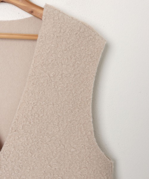 andme(アンドミー)の「フェイクリングウール深Vネックベスト(ベスト・レディース・ブラック/モカ/ライトベージュ・L/M)」の22枚目の写真