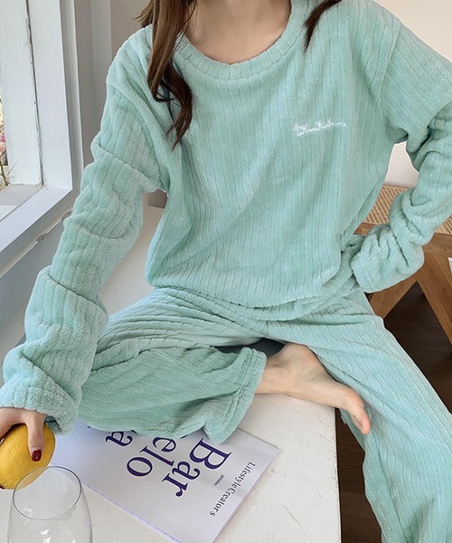 NinaetLina（ニナエリナ）の「リブセットアップパジャマ（ルームウェア/パジャマ・レディース・パープル/ライトピンク/ブルー/ピンク/ホワイト/グレー・FREE）」の3枚目の写真