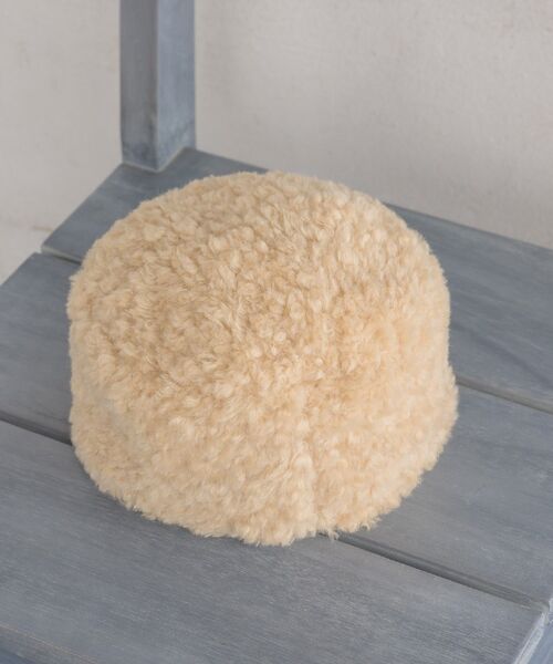 casita(RETRO GIRL)（カシータ）の「もこもこファー帽子（ハット・レディース・ベージュ/ブラック/オフホワイト・ONE SIZE）」の3枚目の写真