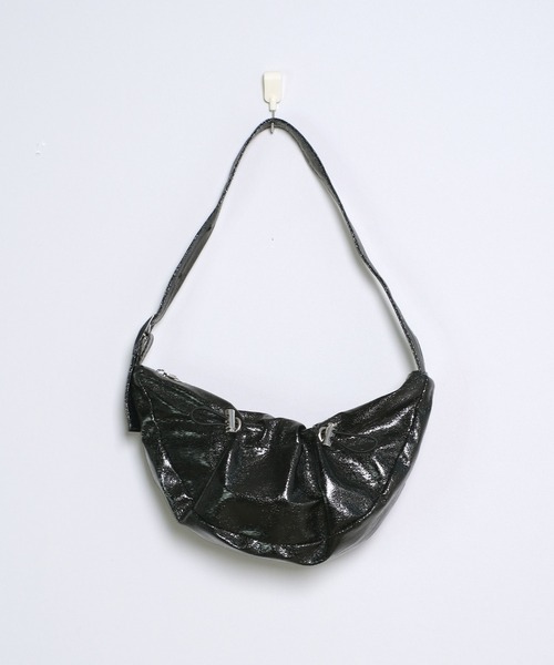 shopnikoniko（ショップニコニコ）の「メタリック ドローコード ハーフムーンバッグ グリッター ラメ ワンハンドル ショルダーバッグ（ハンドバッグ・レディース・シルバー/ブラック・フリー）」の8枚目の写真