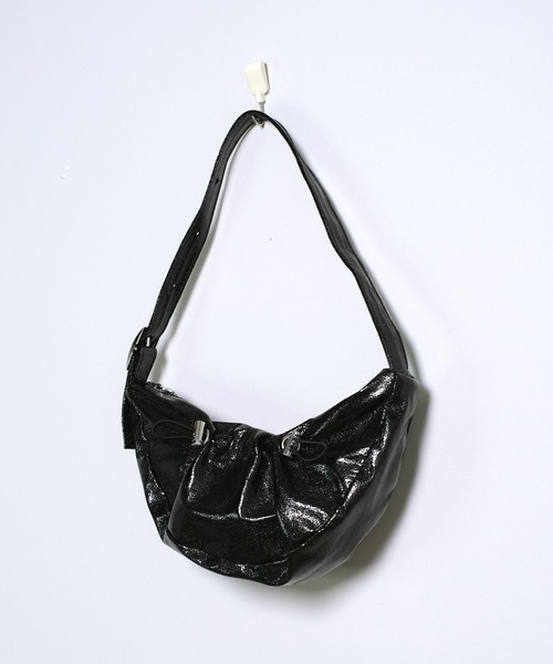 shopnikoniko（ショップニコニコ）の「メタリック ドローコード ハーフムーンバッグ グリッター ラメ ワンハンドル ショルダーバッグ（ハンドバッグ・レディース・シルバー/ブラック・フリー）」の9枚目の写真