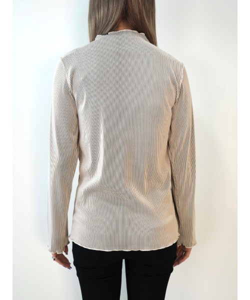 CECIL McBEE（セシルマクビー）の「２WAYプチハイネックメロートップス（Tシャツ/カットソー・レディース・ブラック/ブルー/ライトベージュ・MEDIUM/LARGE）」の14枚目の写真