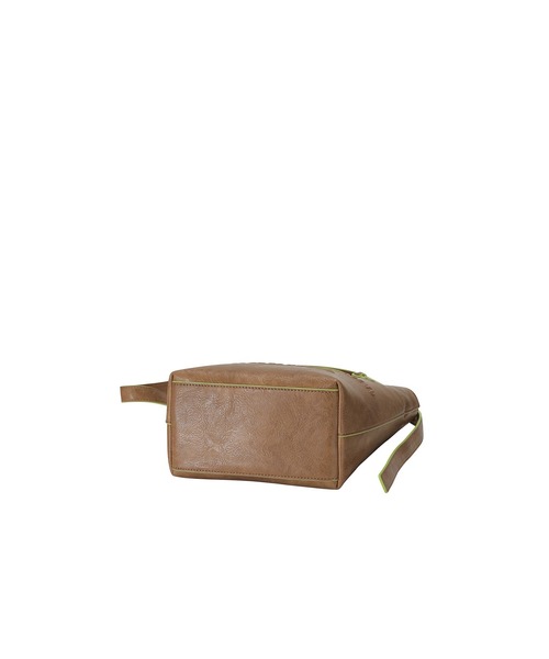 ZUCCa（ズッカ）の「エンボスロゴBAG / S（ショルダーバッグ