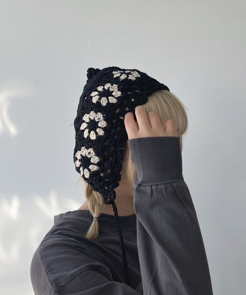 AS KNOW AS plus（アズノゥアズプラス）の「お花クロシェバブーシュカ