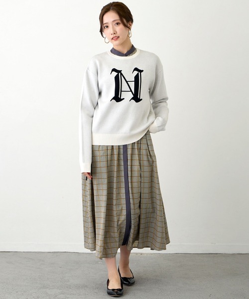 NICOLE white（ニコルホワイト）の「エンブレムニットプルオーバー（ニット/セーター・レディース・イエロー/ブラック/オフホワイト/グレー・FREE）」の20枚目の写真