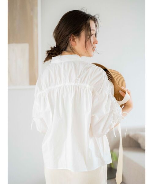 Ungrid（アングリッド）の「ギャザーデザインハーフスリーブシャツ（シャツ/ブラウス・レディース・その他1/グリーン/イエロー/オフホワイト・FREE）」の7枚目の写真