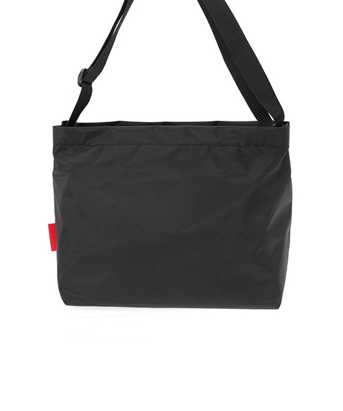 Manhattan Portage（マンハッタンポーテージ）の「Clearview Shoulder Bag 420D Nylon（ショルダーバッグ・メンズ・ブラック・MEDIUM）」の4枚目の写真