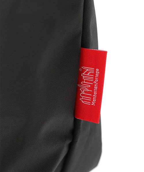 Manhattan Portage（マンハッタンポーテージ）の「Clearview Shoulder Bag 420D Nylon（ショルダーバッグ・メンズ・ブラック・MEDIUM）」の8枚目の写真