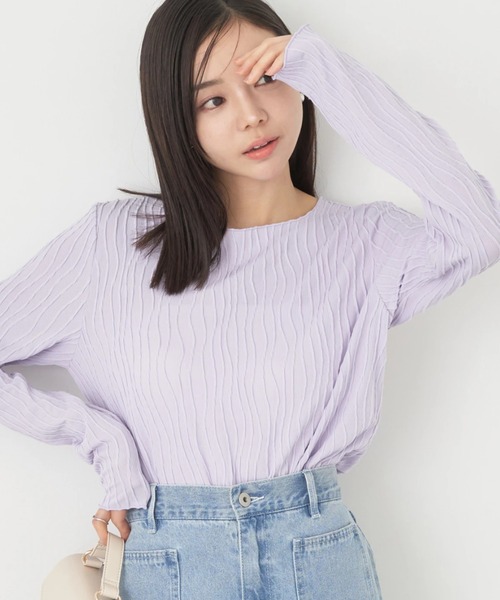 earth music&ecology(アースミュージックアンドエコロジー)の「うねうねプルオーバー(Tシャツ/カットソー・レディース・イエロー/ラベンダー/アイボリー/ブラック・FREE)」の1枚目の写真