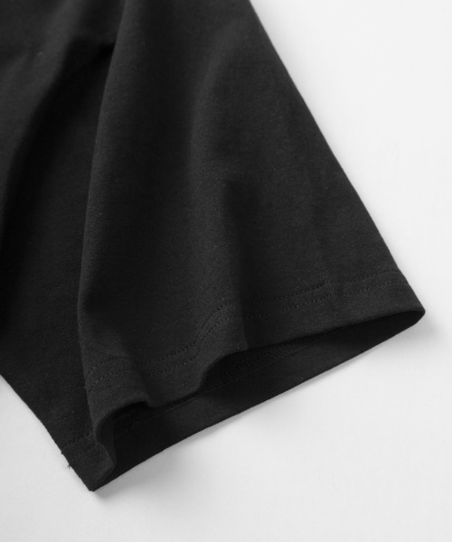 make a ray!（メイク ア レイ！）の「【0】ハート & フラワーロゴ刺繍 グラフィックデザイン ビッグシルエット 半袖Tシャツ/オーバーサイズ/ストリート/ FLOWER＆HEART Dainty Logo /韓国スタイル/レトロ/ユニセックス（Tシャツ/カットソー・レディース・ホワイト×グリーン/ブラック×ホワイト/ホワイト×ネイビー・L/M）」の8枚目の写真