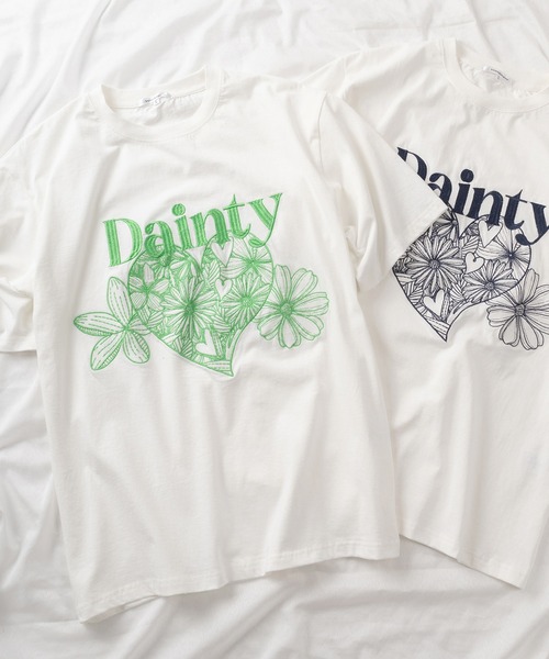 make a ray!（メイク ア レイ！）の「【0】ハート & フラワーロゴ刺繍 グラフィックデザイン ビッグシルエット 半袖Tシャツ/オーバーサイズ/ストリート/ FLOWER＆HEART Dainty Logo /韓国スタイル/レトロ/ユニセックス（Tシャツ/カットソー・レディース・ホワイト×グリーン/ブラック×ホワイト/ホワイト×ネイビー・L/M）」の13枚目の写真