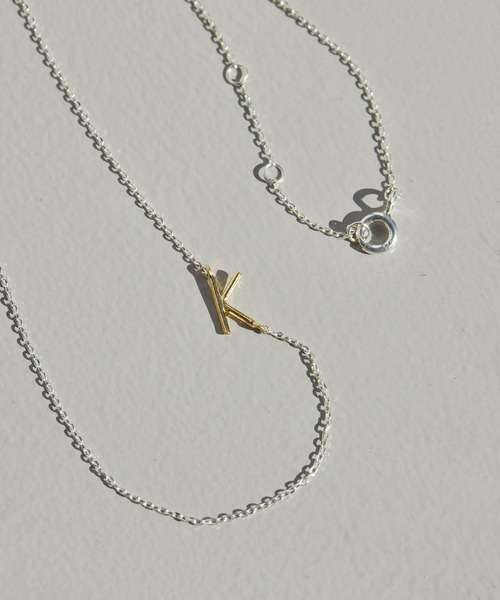 ear PAPILLONNER（イアパピヨネ）の「《スターリングシルバー使用》サイドアルファベットネックレス（ネックレス・レディース・シルバー系その他2/シルバー系その他/シルバー・FREE）」の3枚目の写真