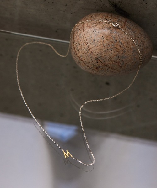 ear PAPILLONNER（イアパピヨネ）の「《スターリングシルバー使用》サイドアルファベットネックレス（ネックレス・レディース・シルバー系その他2/シルバー系その他/シルバー・FREE）」の6枚目の写真