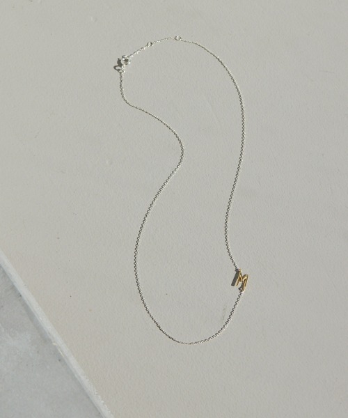 ear PAPILLONNER（イアパピヨネ）の「《スターリングシルバー使用》サイドアルファベットネックレス（ネックレス・レディース・シルバー系その他2/シルバー系その他/シルバー・FREE）」の10枚目の写真