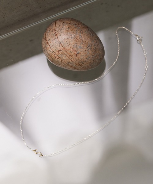 ear PAPILLONNER（イアパピヨネ）の「《スターリングシルバー使用》サイドアルファベットネックレス（ネックレス・レディース・シルバー系その他2/シルバー系その他/シルバー・FREE）」の14枚目の写真