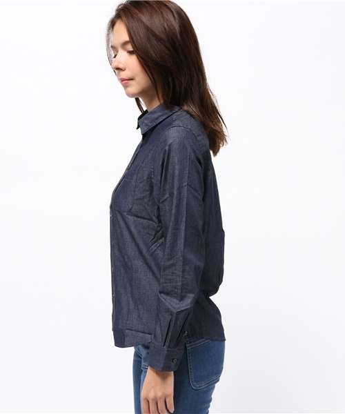 earth music&ecology（アースミュージックアンドエコロジー）の「【シャキシャキシャツ】デニム（シャツ/ブラウス・レディース・インディゴブルー・SMALL/MEDIUM）」の3枚目の写真