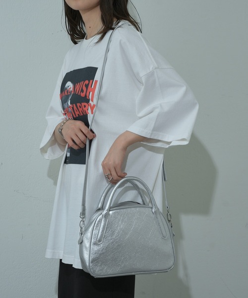 COLONY 2139（コロニートゥーワンスリーナイン）の「セミラウンドボストンバッグ（ボストンバッグ・レディース・ホワイト/ブラック/シルバー・FREE）」の8枚目の写真