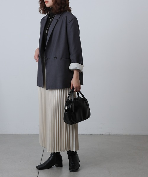 COLONY 2139（コロニートゥーワンスリーナイン）の「セミラウンド