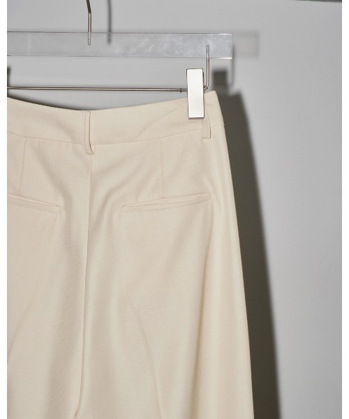 TODAYFUL（トゥデイフル）の「タックツイルトラウザース（その他パンツ・レディース・ブラック/クリーム/キナリ・36inch/38inch）」の17枚目の写真