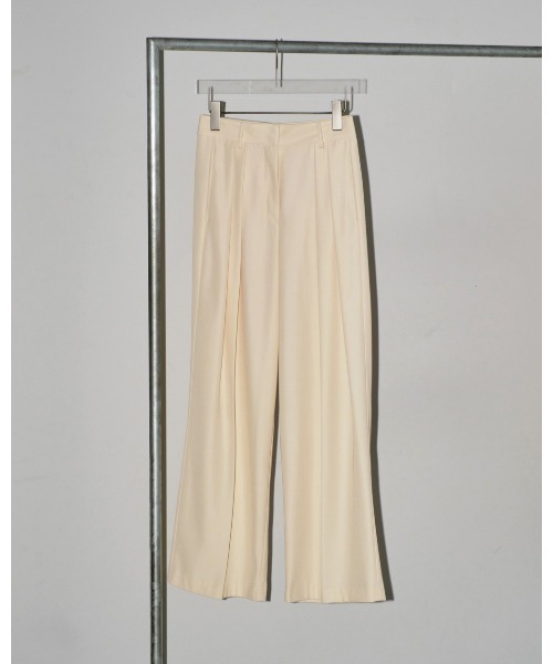 TODAYFUL（トゥデイフル）の「タックツイルトラウザース（その他パンツ・レディース・ブラック/クリーム/キナリ・36inch/38inch）」の15枚目の写真