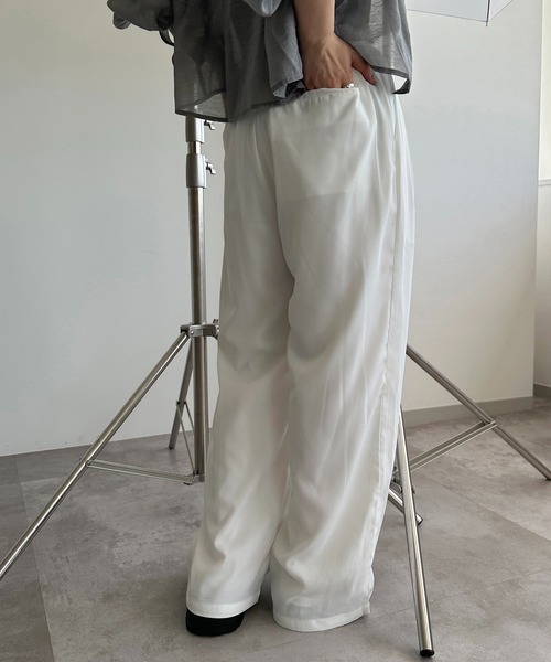 apres jour mignon（アプレジュールミニョン）の「スラックスパンツ【ZOZOTOWN限定アイテム】（スラックス・レディース・オフホワイト/チャコールグレー/ブルー系その他/イエロー/パープル/ブラック/ピンク・MEDIUM/X-LARGE/SMALL）」の11枚目の写真