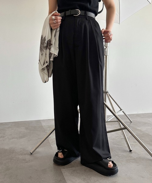 apres jour mignon（アプレジュールミニョン）の「スラックスパンツ【ZOZOTOWN限定アイテム】（スラックス・レディース・オフホワイト/チャコールグレー/ブルー系その他/イエロー/パープル/ブラック/ピンク・MEDIUM/X-LARGE/SMALL）」の16枚目の写真