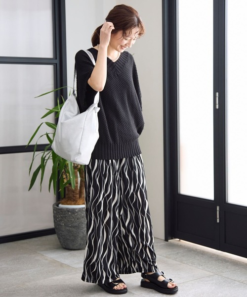 LEPSIM（レプシィム）の「フェイクレザーメタリックハンドルショルダー　113000（ショルダーバッグ・レディース・シルバー/アイボリー/ブラック・ONE SIZE）」の19枚目の写真