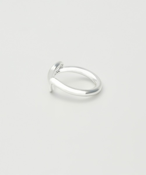 Nothing And Others（ナッシングアンドアザーズ）の「「Nothing And Others/ナッシングアンドアザーズ」Hook motif Ring（リング・レディース・シルバー・FREE）」の5枚目の写真