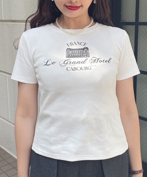 an another angelus(アンアナザーアンジェラス)の「パリジェンヌアソートプリントT/ananotherangelus(Tシャツ/カットソー・レディース・ブラック/レッド/ホワイト×ブラック・FREE)」の2枚目の写真