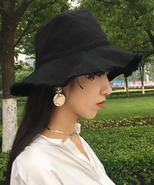 TONE SELECT GOODS(トーンセレクトグッズ)の「pur chouchou/フリンジバケットハット P4268(ハット・レディース・アイボリー/ブラック・FREE)」の1枚目の写真