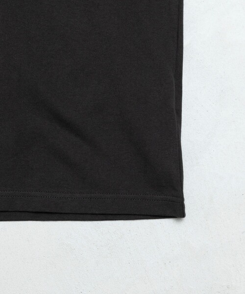 FREAK'S STORE（フリークスストア）の「tombonia/トムボニア 別注 キャップ刺繍 クルーネック ポケットTシャツ（Tシャツ/カットソー・メンズ・ホワイト/チャコールグレー/グレー/ブルー・MEDIUM/LARGE）」の16枚目の写真