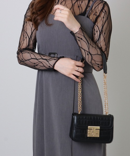 Lace Ladies(レースレディース)の「クロコ風 型押し スクエア ショルダーバッグ(ショルダーバッグ・レディース・ブラック/アイボリー/グレイッシュベージュ/ピンク/ミント・FREE)」の6枚目の写真