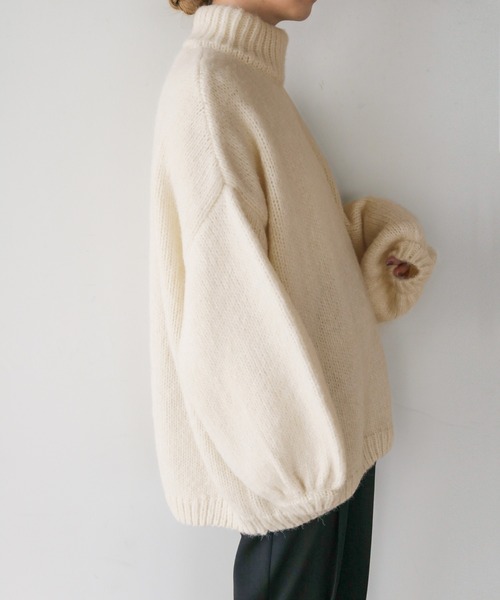 select MOCA by son（セレクトモカバイソン）の「ローゲージハイネックオーバーボリュームスリーブニット（ニット/セーター・レディース・アイボリー/ブラック/グレイッシュベージュ/ピンク・FREE）」の19枚目の写真