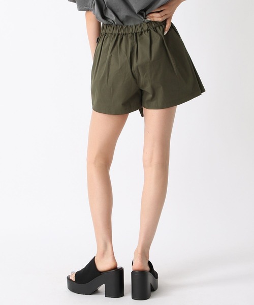 FOREVER 21(フォーエバー トゥエンティーワン)の「【2024SS】ラップカーゴスカートパンツ(カーゴパンツ・レディース・ブラック/グリーン・SMALL/MEDIUM)」の22枚目の写真